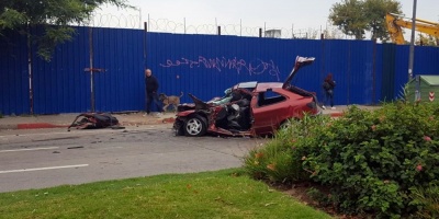Siniestro de tr�nsito deja dos personas lesionadas en Tres Cruces