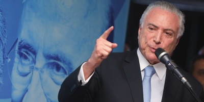 Temer dice que lo que m�s perjudica a Brasil es desviarse de la Constituci�n