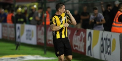 Pe�arol 3- Atl�tico Tucum�n 1