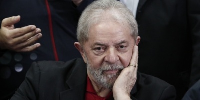 Lula consider� un absurdo la orden de entregarse este viernes 