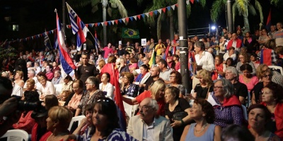 El FA festej� 47 a�os de su primer acto y mostr� apoyo a Lula