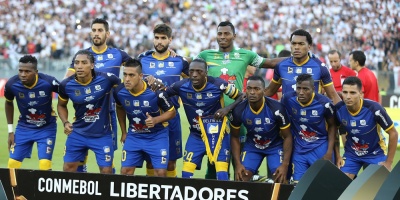 Delfn deja al Colo Colo en la cuerda floja en el Grupo 2