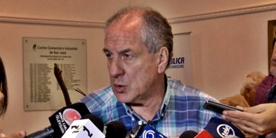 Ministro de Trabajo niega revanchismos en reforma de la Caja Militar