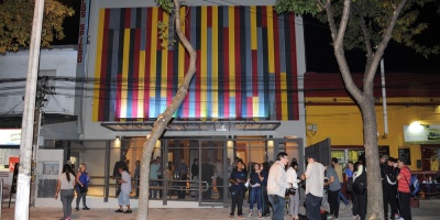Vzquez inaugur proyecto educativo en ex cine del Club Progreso