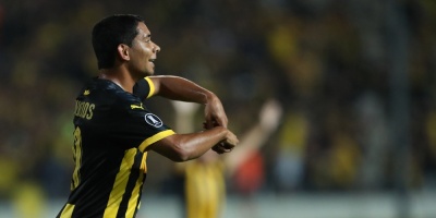 Pearol consigue tres puntos de oro 