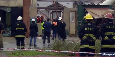 Dos muertos y numerosos daos por un fuerte temporal en Buenos Aires