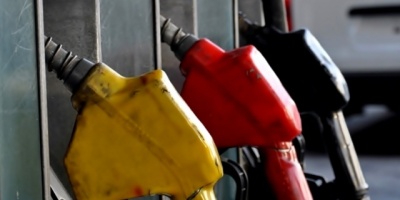 Comienza la distribucin de combustibles en Montevideo