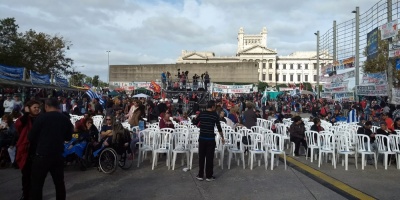 Realizan acto del Pit-Cnt por el Da de los Trabajadores
