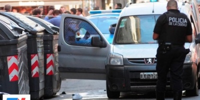 Tiroteo en comisara de Buenos Aires deja una polica herida y dos detenidos