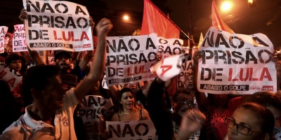 Sindicatos brasileos se concentran en Curitiba para pedir libertad de Lula