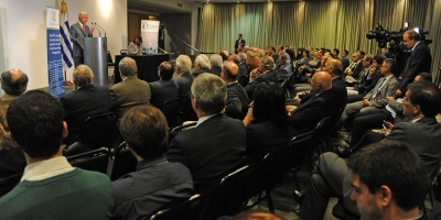V�zquez reivindic� concensos pol�ticos