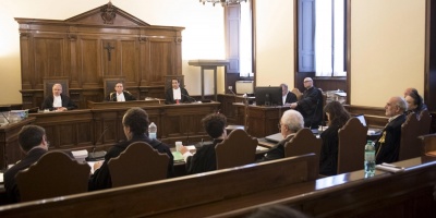Comienza en Vaticano el juicio contra expresidente del IOR por malversacin