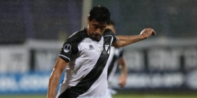 Wanderers le gan por 2 a 0 a Danubio, en el Estadio Jardines del Hipdromo