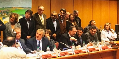 Comenz recoleccin de firmas para plebiscitar reforma de seguridad