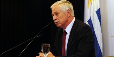 Basso destac fallo en demanda de Philip Morris "a favor de la salud"