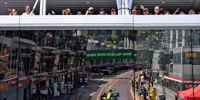 Ricciardo logra la 'pole' en M�naco, con Alonso s�ptimo y Sainz octavo