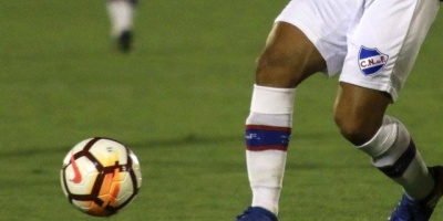 Nacional gole a Racing 5-0