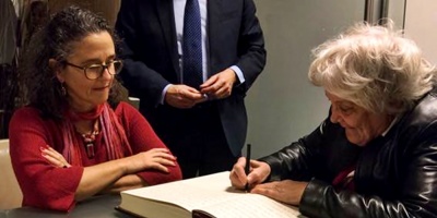 Por primera vez en Uruguay una presidente traspasa el mando a otra mujer