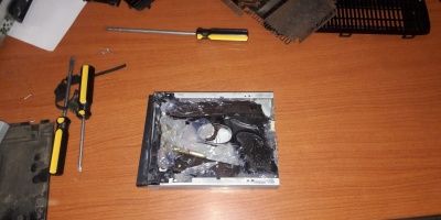 Detienen a polic�a al intentar introducir un arma en penitenciar�a