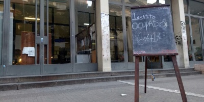 Estudiantes ocupan el IPA reclamando mayor presupuesto