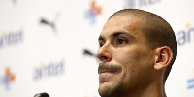 Maxi Pereira medita retirarse de la selecci�n despu�s del Mundial