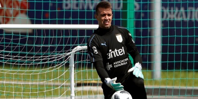 Muslera, ante dos retos: superar a Mazurkiewicz y alcanzar los 100 partidos
