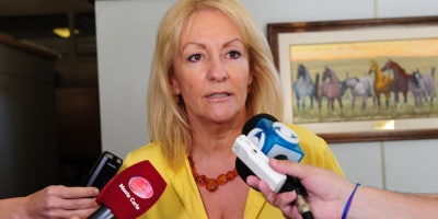 Aumento del crudo y d�lar podr�a traer un ajuste en combustibles
