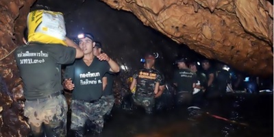 Hallan vivos a los 12 escolares perdidos hace 9 das en una cueva tailandesa