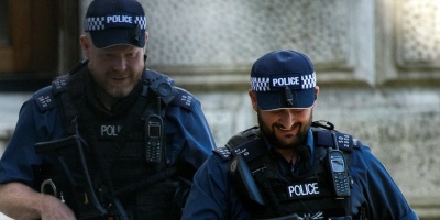Dos personas en estado grave en Inglaterra por una sustancia desconocida