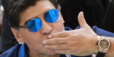 Maradona pide disculpas a la FIFA por sus declaraciones contra �rbitros
