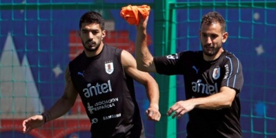Est confirmado Uruguay para enfrentar a Francia; Stuani por Cavani