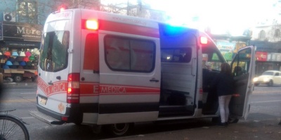 Ambulancias ingresan a zona de riesgo con policas