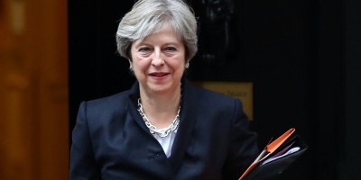 May asegura que su plan aduanero funcionar pese a cambios en la ley