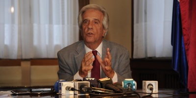 Vzquez defendi la tnica blanca como un "smbolo"
