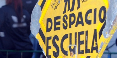Maestros realizan paro en Montevideo tras agresin a docente