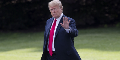 Trump dice estar "muy preocupado" por posible injerencia rusa en legislativas