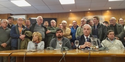 Productores de leche respaldaron a CONAPROLE: "Es un conflicto Injusto y destructivo"
