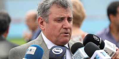 Valdez anunci la renuncia a la presidencia de la AUF