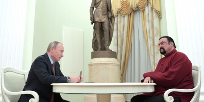 Rusia nombra a Steven Seagal "enviado especial" para las relaciones con EEUU