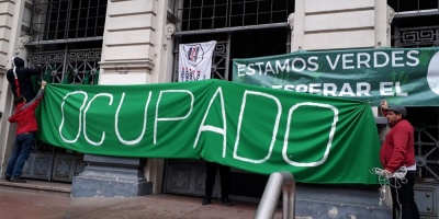 Trabajadores de la Udelar estn ocupando la sede central
