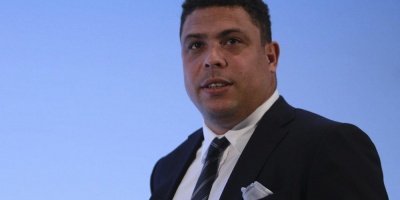 El brasileo Ronaldo recibe el alta tras cuatro das internado