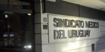 M�dicos realizar�n paro el mi�rcoles por negociaci�n estancada
