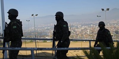 Seis muertos tras tiroteo entre autoridades y criminales en una va de Ro