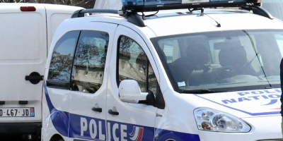 Al menos un muerto en un ataque con cuchillo en una ciudad cerca de Pars