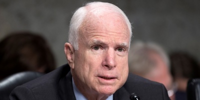 El senador John McCain suspende el tratamiento de su cncer cerebral