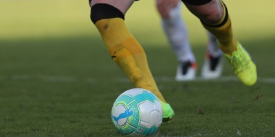 Pe�arol gan� por 3 - 2 a Cerro