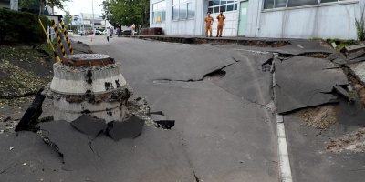 M�s de una treintena de desaparecidos tras fuerte terremoto en norte de Jap�n