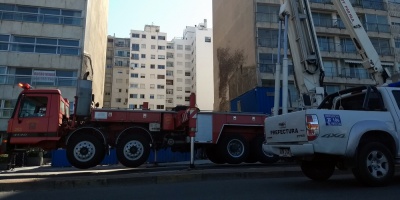 Nueve obreros cayeron a un pozo en una obra en edificio de la Rambla