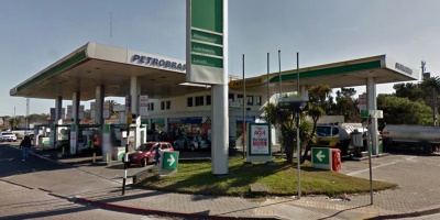 Rapi�aron estaci�n de servicio en Carrasco y se tirotearon con la Polic�a