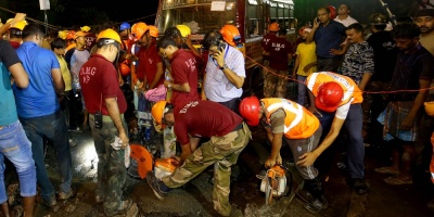 Al menos 52 muertos y 35 heridos en un accidente de �mnibus en la India